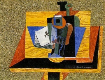 Artworks in 150 Subjects Painting - Verre as de trefle bouteille sur une table 1915 Cubists